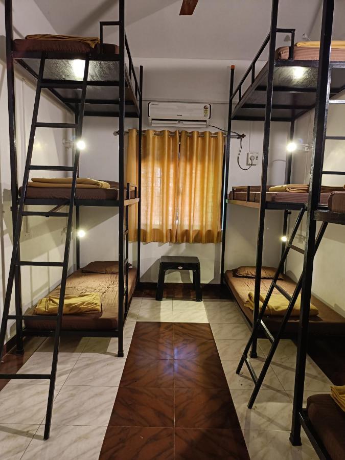 Hostel BunkNBrew Palolem Zimmer foto